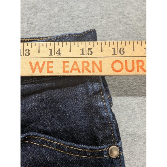 Wrangler Jeans Mens 31x34 Dark Blue Denim Straight Leg Zip Fly Classic Cowboy - Picture 4 of 12